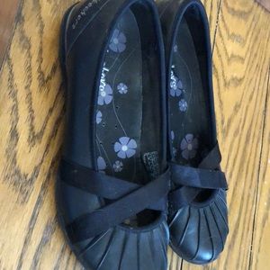 Skechers black flats size 8